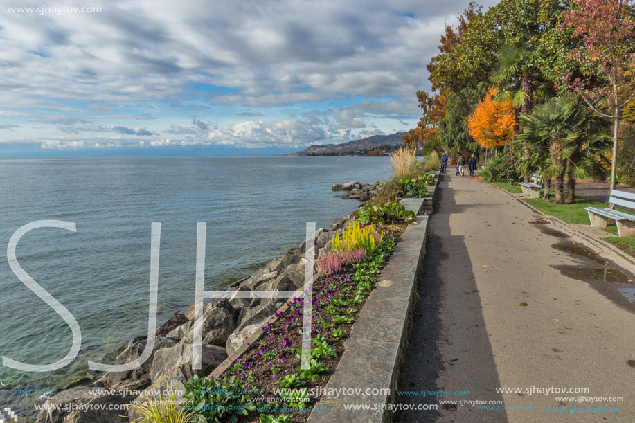 Lake Geneva and embankment of Montreux, canton of Vaud, Switzerland