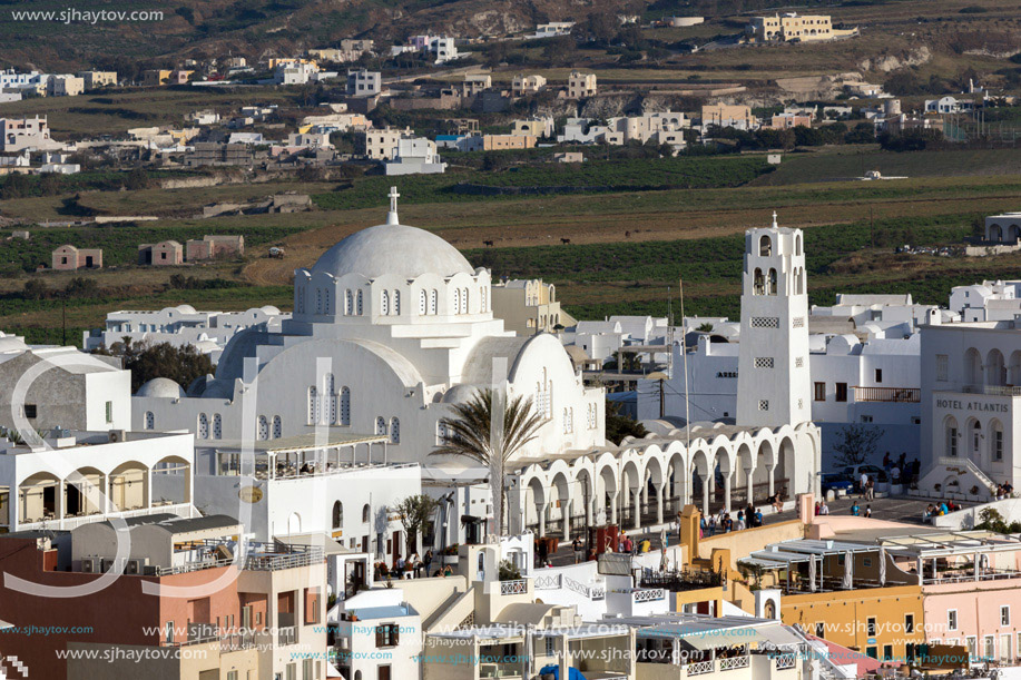 White Church town of Fira, Santorini island, Thira, Cyclades, Greece