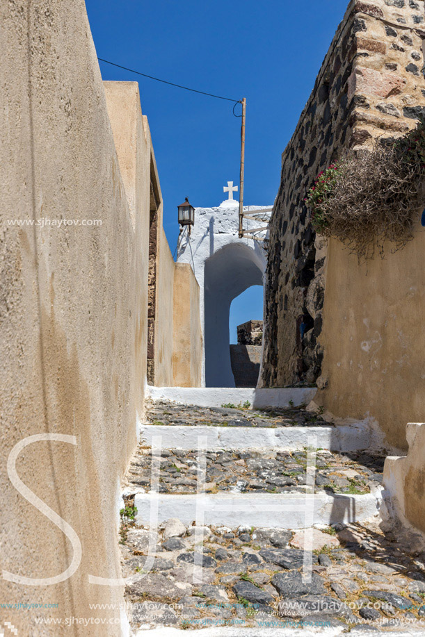 Street In the castle of Pyrgos Kallistis, Santorini island, Thira, Cyclades, Greece