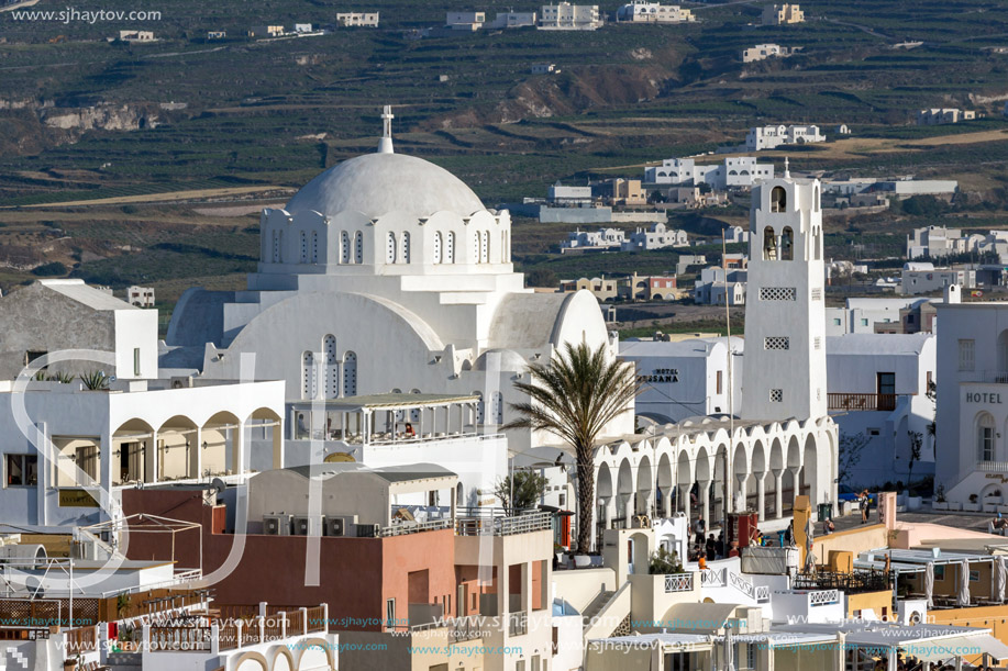 White Church town of Fira, Santorini island, Thira, Cyclades, Greece