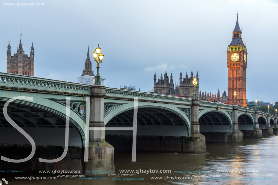 Amazing Night photo of Westminster Bridge and Big Ben, London, England, United Kingdom