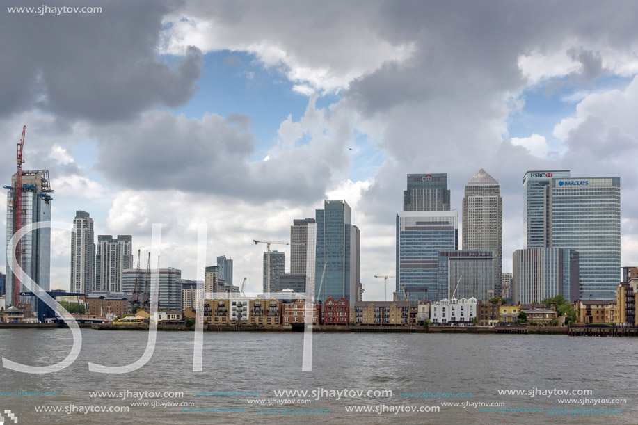 LONDON, ENGLAND - JUNE 17 2016: Canary Wharf view from Greenwich, London, England, Great Britain