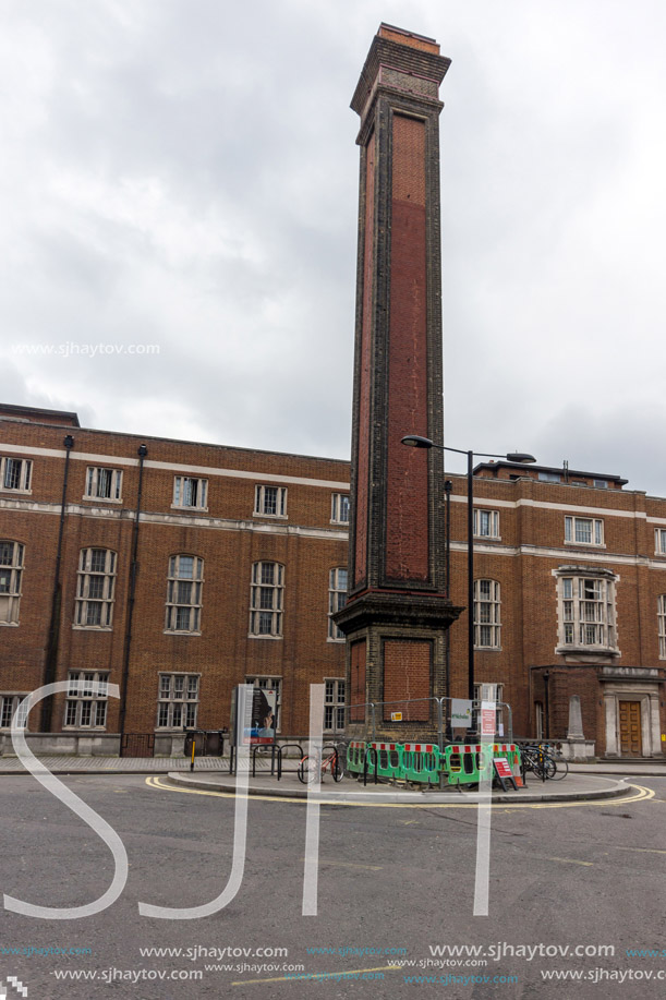 LONDON, ENGLAND - JUNE 18 2016: Amazing view of typical English building, London, Great Britain