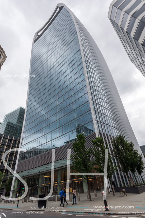 LONDON, ENGLAND - JUNE 18 2016: Amazing cityscape of Business Building in City of London, Great Britain