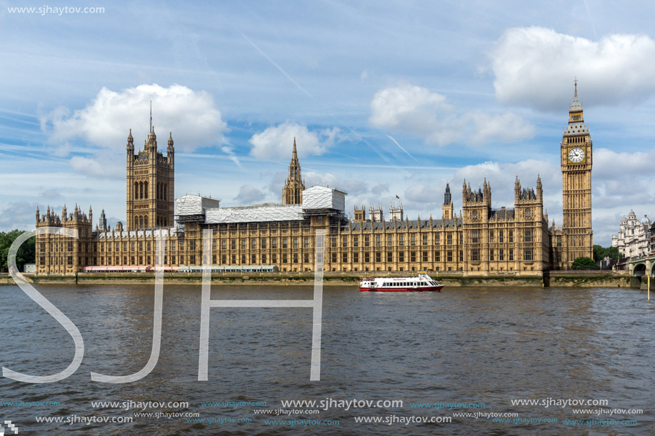 LONDON, ENGLAND - JUNE 19 2016: Cityscape of Westminster Palace and Thames River, London, England, United Kingdom