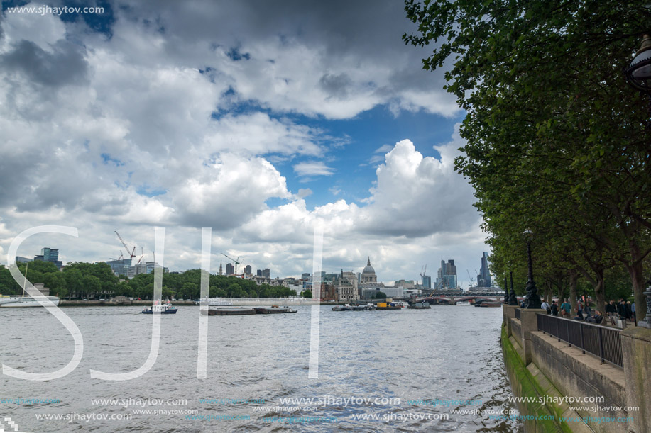 LONDON, ENGLAND - JUNE 15 2016: Panoramic view of Thames river and City of London, Great Britain