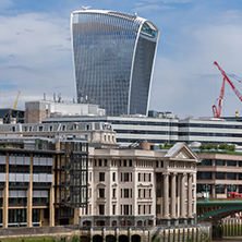 LONDON, ENGLAND - JUNE 15 2016: Panoramic view of Thames River in City of London, England, Great Britain