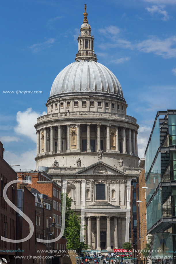 LONDON, ENGLAND - JUNE 15 2016: Amazing view of St. Paul Cathedral in London, England, Great Britain