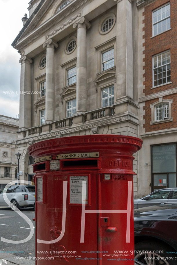 LONDON, ENGLAND - JUNE 16 2016: Trafalgar Square, City of London, England, Great Britain