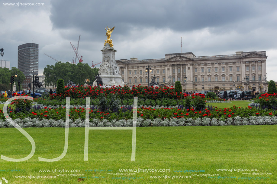 LONDON, ENGLAND - JUNE 17 2016: Panorama of Buckingham Palace London, England, Great Britain