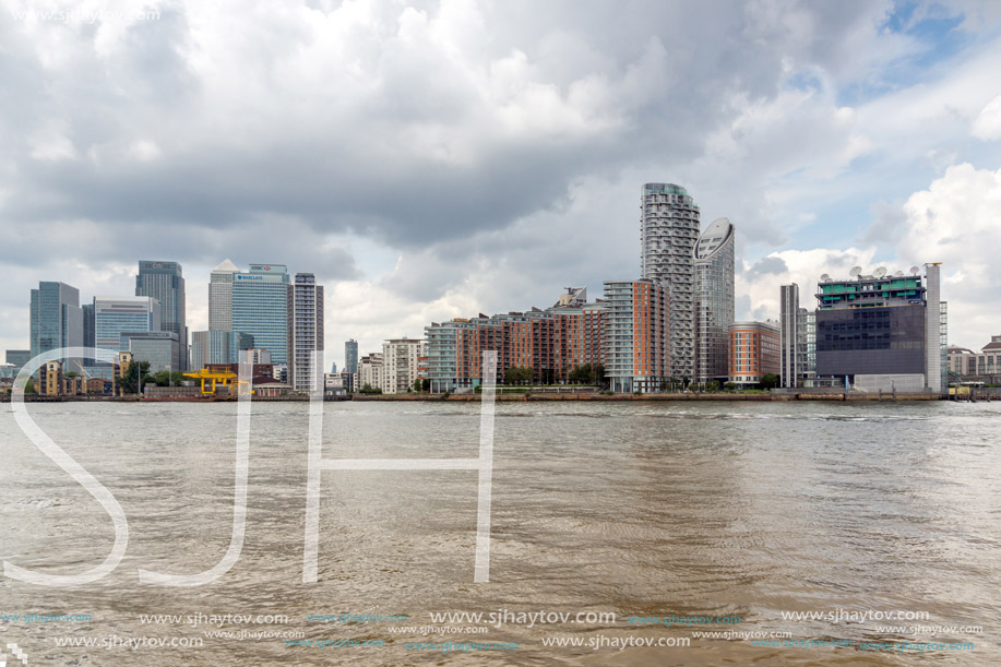 LONDON, ENGLAND - JUNE 17 2016: Canary Wharf view from Greenwich, London, England, Great Britain