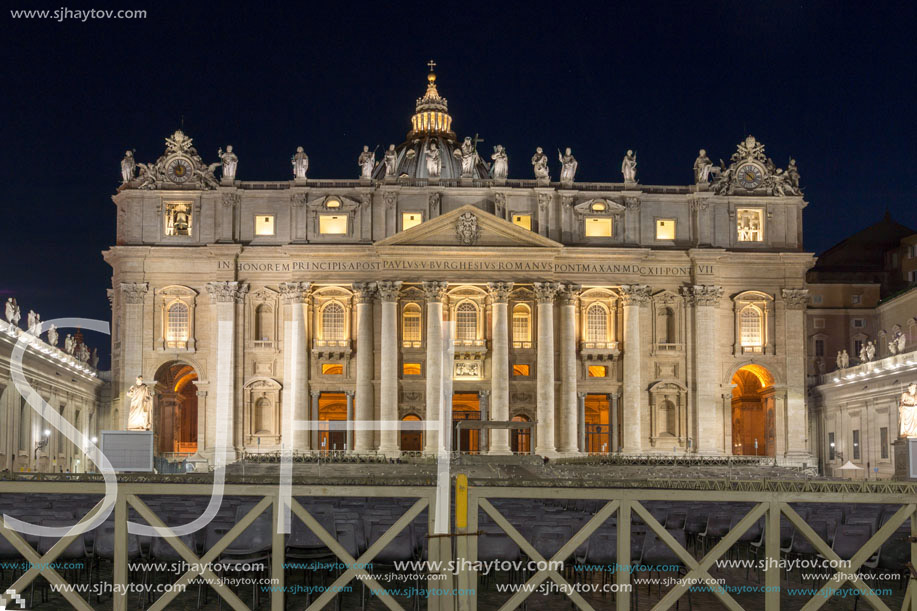 Amazing Night photo of Vatican and St. Peter"s Basilica in Rome, Italy