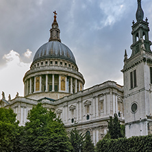 LONDON, ENGLAND - JUNE 17 2016: Amazing view of St. Paul Cathedral in London, Great Britain