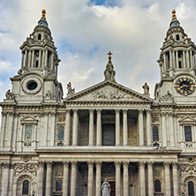 LONDON, ENGLAND - JUNE 17 2016: Amazing view of St. Paul Cathedral in London, Great Britain