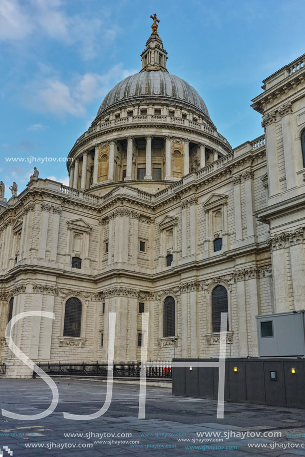 LONDON, ENGLAND - JUNE 17 2016: Amazing view of St. Paul Cathedral in London, Great Britain