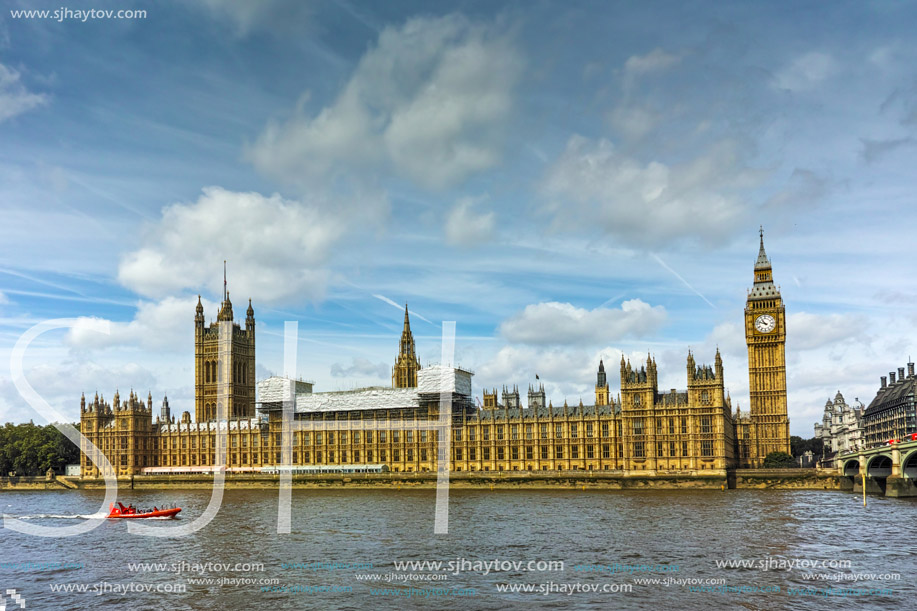 LONDON, ENGLAND - JUNE 19 2016: Cityscape of Westminster Palace, Big Ben and Thames River, London, England, United Kingdom