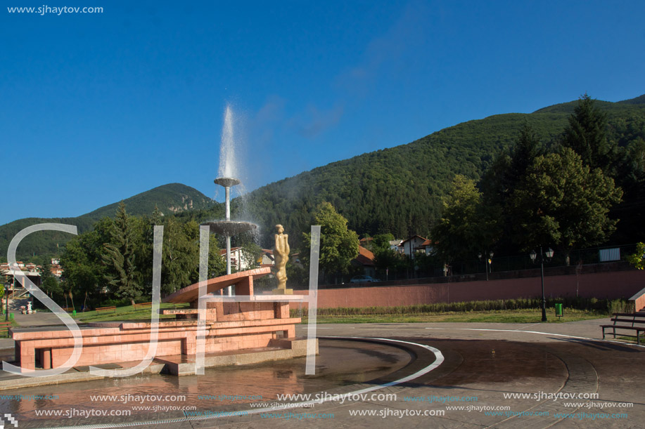 SAPAREVA BANYA, BULGARIA- AUGUST 13, 2013: The geyser with hot water in Spa Resort of Sapareva Banya, Bulgaria