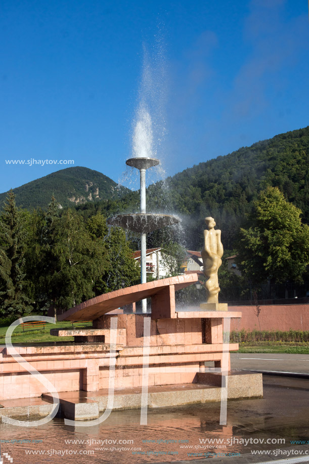 SAPAREVA BANYA, BULGARIA- AUGUST 13, 2013: The geyser with hot water in Spa Resort of Sapareva Banya, Bulgaria