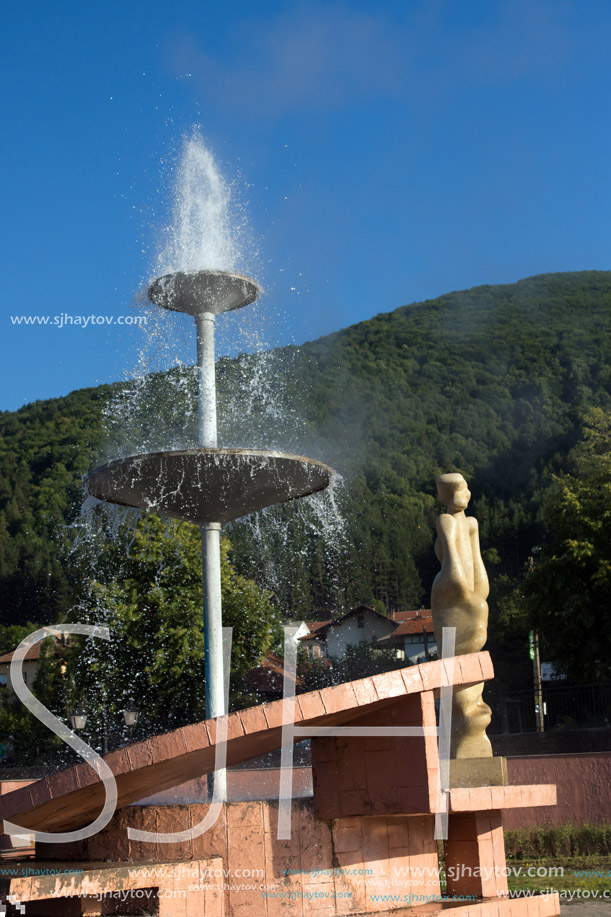 SAPAREVA BANYA, BULGARIA- AUGUST 13, 2013: The geyser with hot water in Spa Resort of Sapareva Banya, Bulgaria