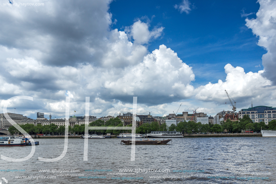 LONDON, ENGLAND - JUNE 15 2016:  Panoramic view of Thames river and City of London, Great Britain