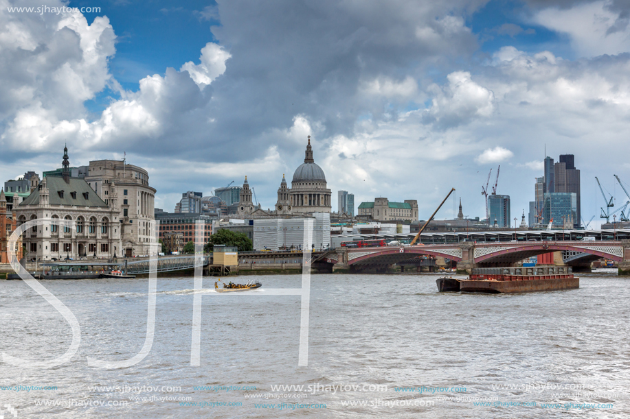 LONDON, ENGLAND - JUNE 15 2016:  Panoramic view of Thames river and City of London, Great Britain