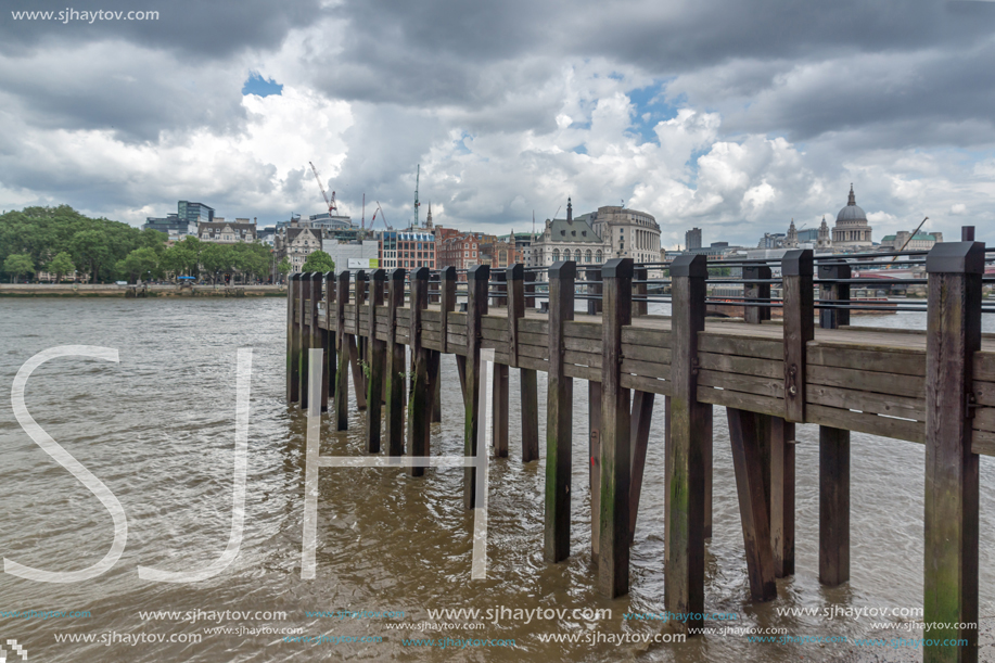 LONDON, ENGLAND - JUNE 15 2016:  Panoramic view of Thames river and City of London, Great Britain