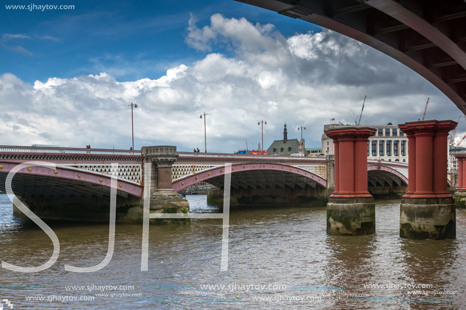 LONDON, ENGLAND - JUNE 15 2016: Panoramic view of Thames river and City of London, Great Britain