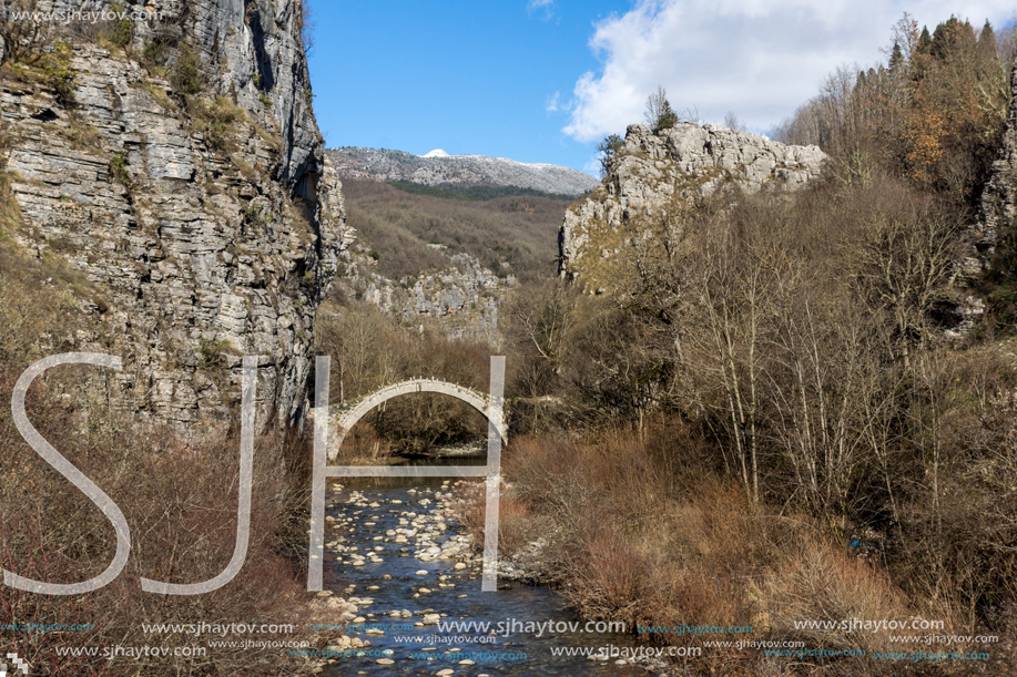 Amazing landscape of Bridge of Kontodimos or Lazaridis in Vikos gorge and Pindus Mountains, Zagori, Epirus, Greece