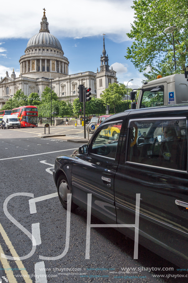 LONDON, ENGLAND - JUNE 15, 2016: Amazing view of St. Paul Cathedral in London, Great Britain