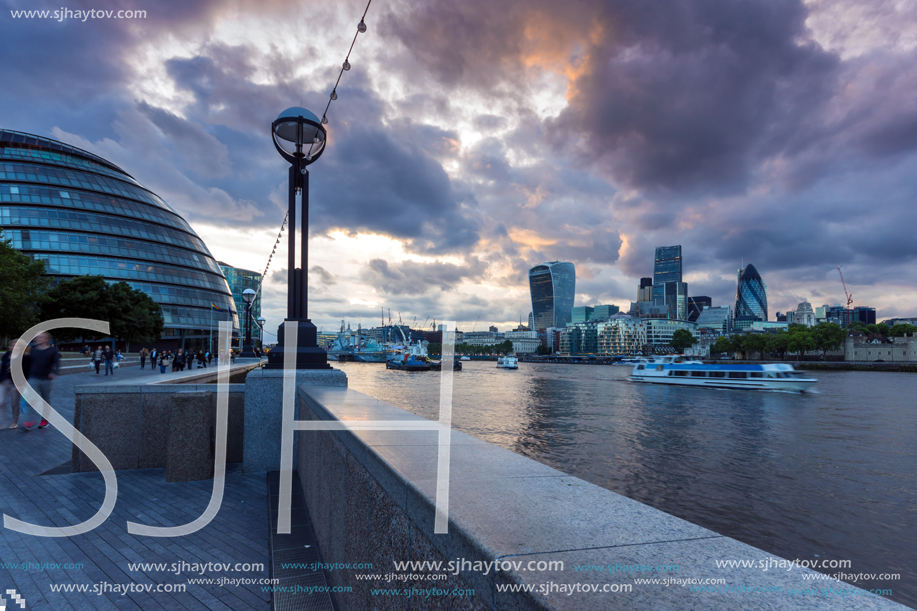 LONDON, ENGLAND - JUNE 15, 2016: Night Photo of City Hall in London , England, United Kingdom