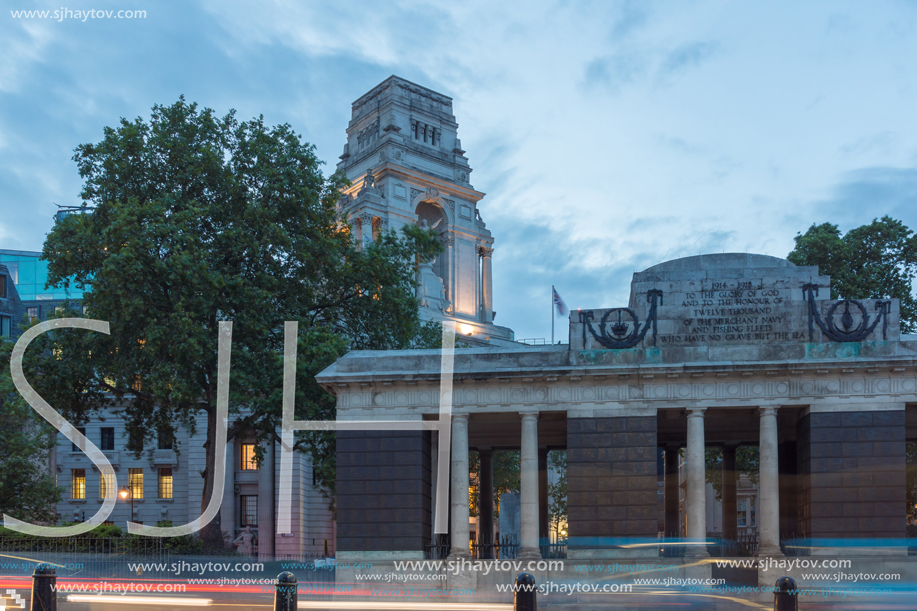 LONDON, ENGLAND - JUNE 15, 2016: Night photo near Tower bridge in  London, England, Great Britain