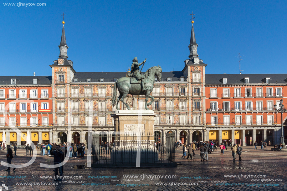 MADRID, SPAIN - JANUARY 22, 2018:  Plaza Mayor with statue of King Philips III in Madrid, Spain