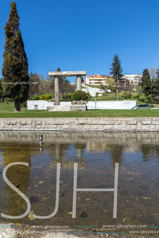 SANDANSKI, BULGARIA - APRIL 4, 2018: Monument and The statue of Spartacus in town of Sandanski, Bulgaria