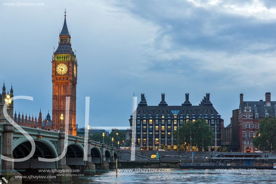 LONDON, ENGLAND - JUNE 16 2016: Night photo of Houses of Parliament with Big Ben from Westminster bridge, London, England, Great Britain