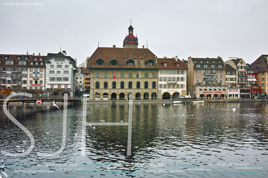 LUCERNE, SWITZERLAND - OCTOBER 28, 2015: The Reuss River  passes through the historic center of City of Luzern, Switzerland