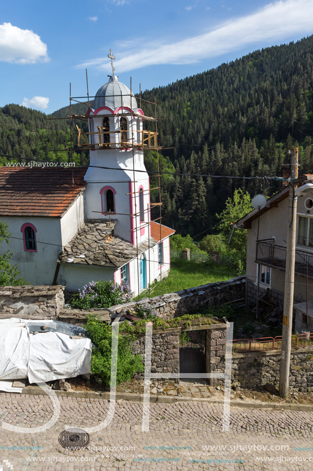 FOTINOVO, BULGARIA - MAY 5, 2018: Typical streets of village of Fotinovo in Rhodopes Mountain, Pazardzhik region, Bulgaria