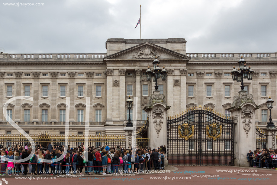 LONDON, ENGLAND - JUNE 17, 2016: Buckingham Palace London, England, Great Britain