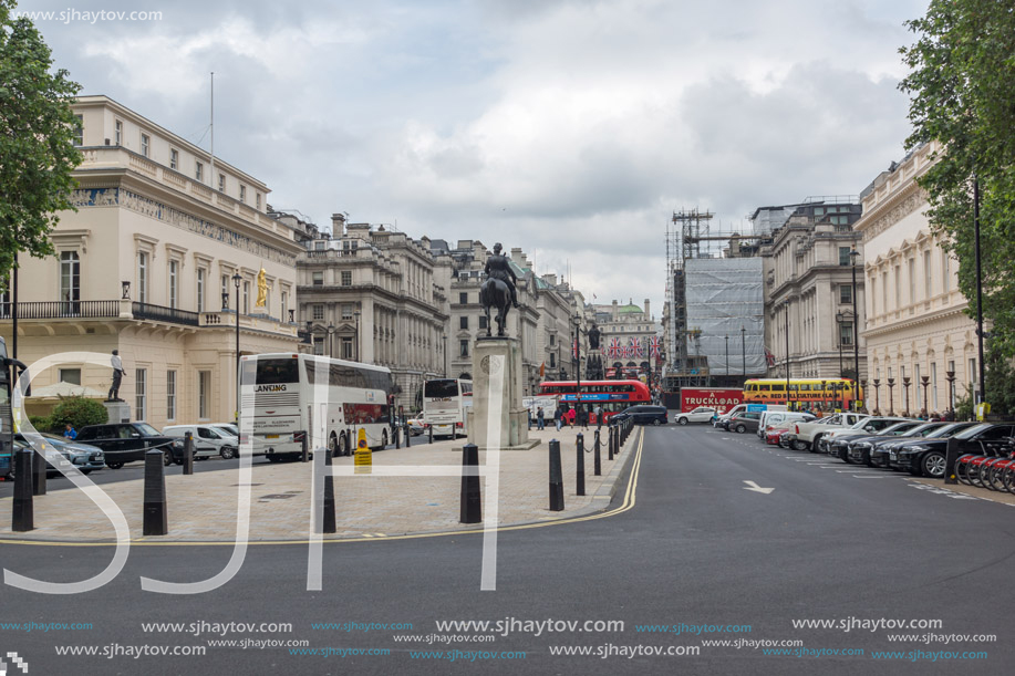 LONDON, ENGLAND - JUNE 17, 2016: Edward VII Memorial Statue in city of London, England, Great Britain