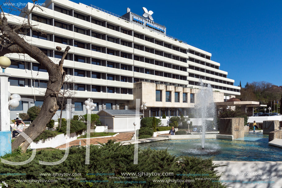 Bulgaria, Sandanski, Pirin, Mountain, Blagoevgrad Region, city, cityscape, europe, macedonia, balkans, town, street, Architecture, park, fountain, water, travel, classic, buildings, structure, outside, exterior, historical, urban, landscape, cultural, pas