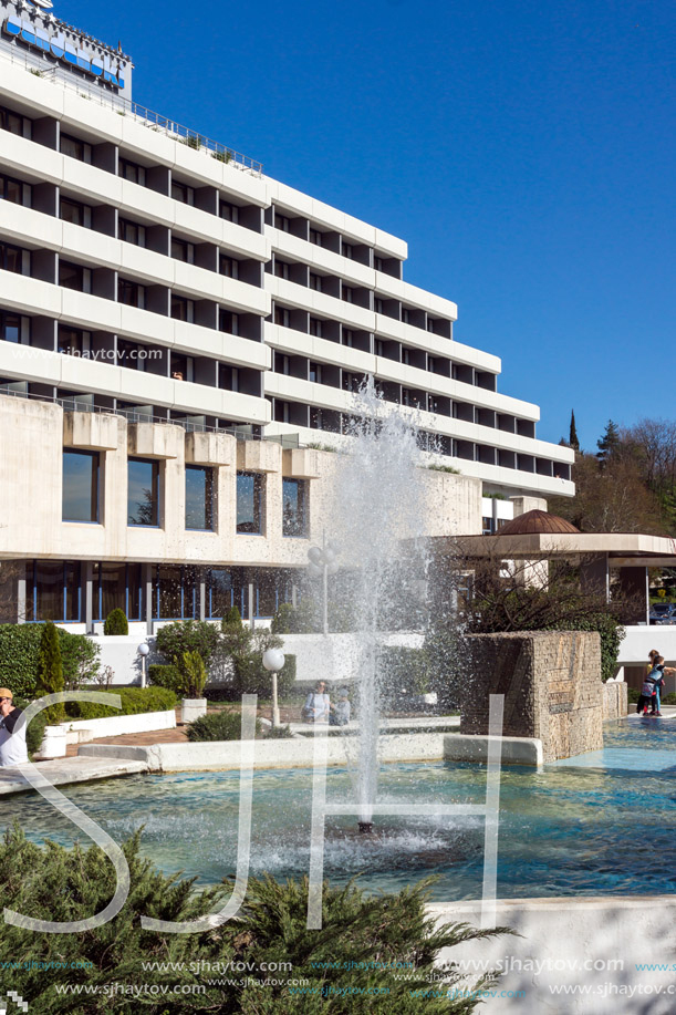 Bulgaria, Sandanski, Pirin, Mountain, Blagoevgrad Region, city, cityscape, europe, macedonia, balkans, town, street, Architecture, park, fountain, water, travel, classic, buildings, structure, outside, exterior, historical, urban, landscape, cultural, pas