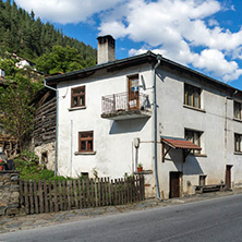 SHIROKA LAKA, BULGARIA - AUGUST 14, 2018: Old houses in historical town of Shiroka Laka, Smolyan Region, Bulgaria