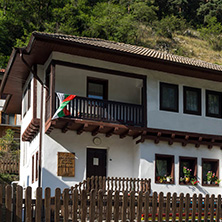 SHIROKA LAKA, BULGARIA - AUGUST 14, 2018: Old houses in historical town of Shiroka Laka, Smolyan Region, Bulgaria