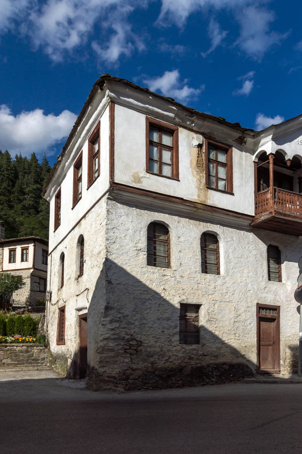 SHIROKA LAKA, BULGARIA - AUGUST 14, 2018: Old houses in historical town of Shiroka Laka, Smolyan Region, Bulgaria