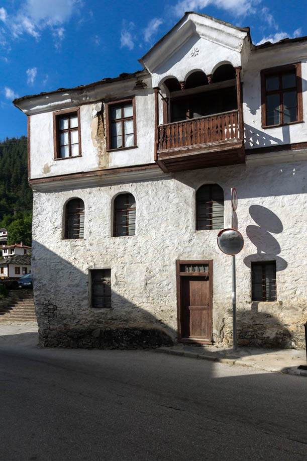 SHIROKA LAKA, BULGARIA - AUGUST 14, 2018: Old houses in historical town of Shiroka Laka, Smolyan Region, Bulgaria