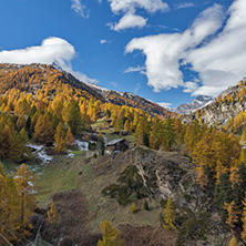 ZERMATT, SWITZERLAND - OCTOBER 27, 2015: Amazing Autumn panorama to Zermatt Resort, Alps, Switzerland