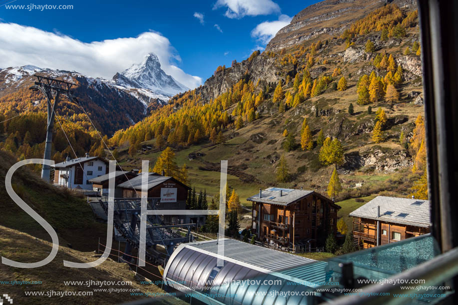 ZERMATT, SWITZERLAND - OCTOBER 27, 2015: Amazing Autumn panorama to Zermatt Resort, Alps, Switzerland