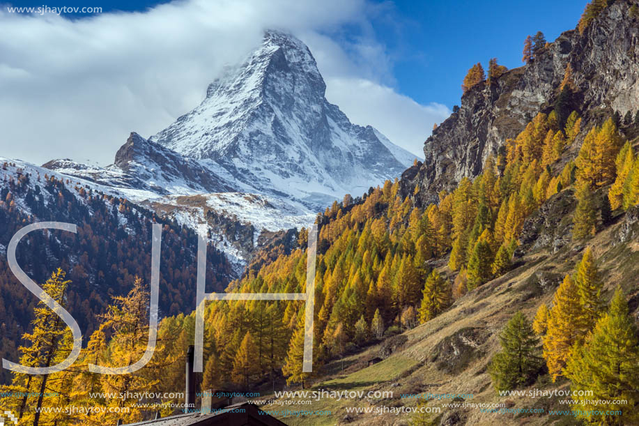 ZERMATT, SWITZERLAND - OCTOBER 27, 2015: Amazing Autumn panorama to Zermatt Resort, Alps, Switzerland