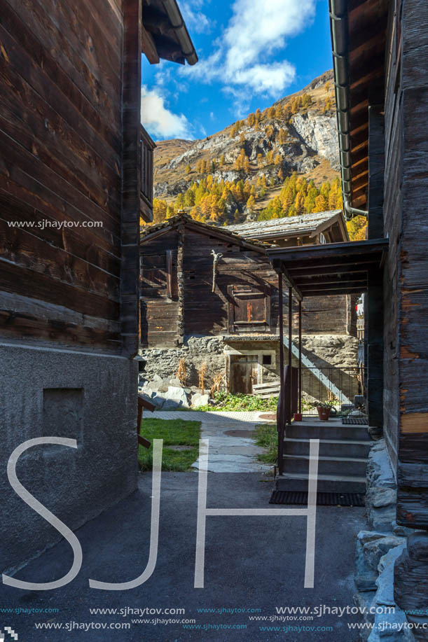 ZERMATT, SWITZERLAND - OCTOBER 27, 2015: Amazing Autumn panorama to Zermatt Resort, Alps, Switzerland