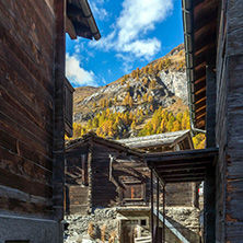 ZERMATT, SWITZERLAND - OCTOBER 27, 2015: Amazing Autumn panorama to Zermatt Resort, Alps, Switzerland