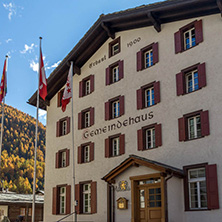 ZERMATT, SWITZERLAND - OCTOBER 27, 2015: Amazing Autumn panorama to Zermatt Resort, Alps, Switzerland